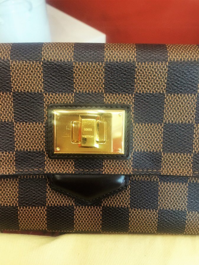 Louis Vuitton RoseBerry Damier Ebene Wallet/Clutch – Luxury Cheaper