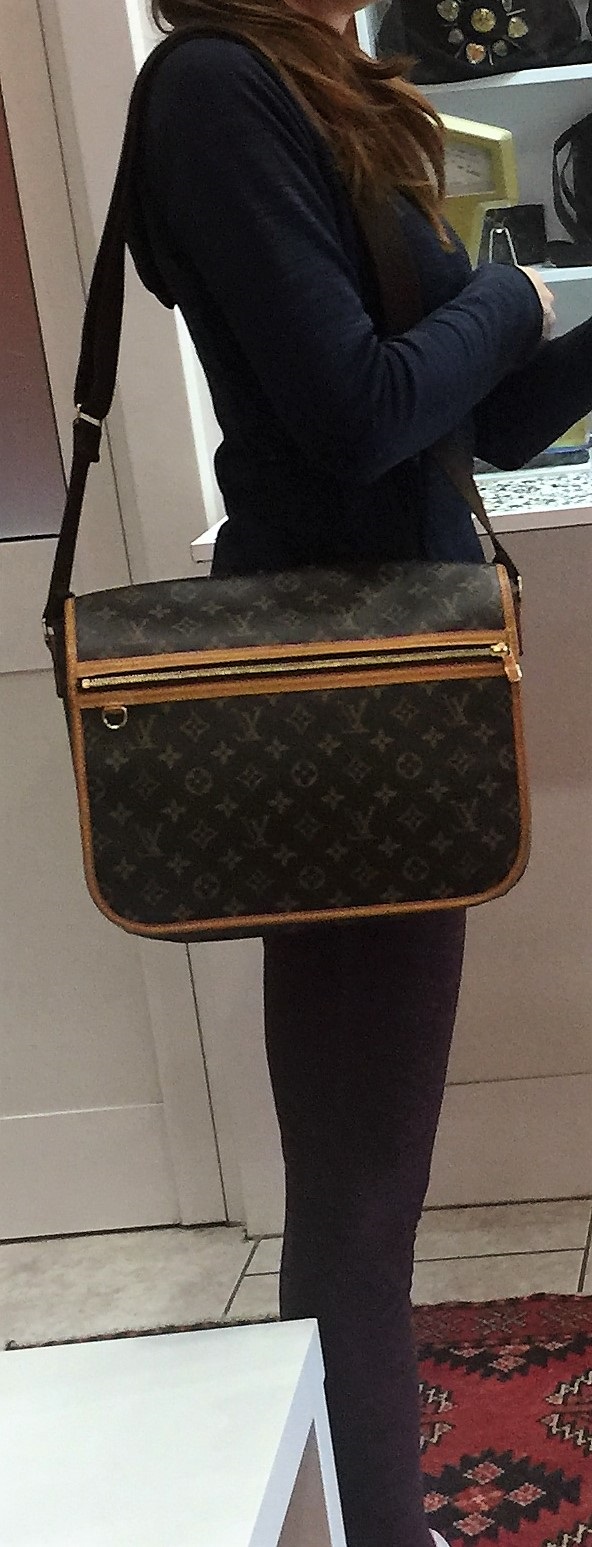 Louis Vuitton Bosphore GM LV Monogram Messenger Shoulder bag excellent  Condition