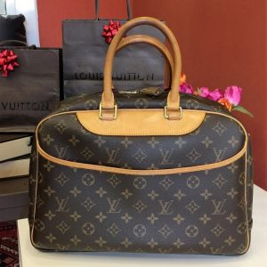 Louis Vuitton deauville handbag