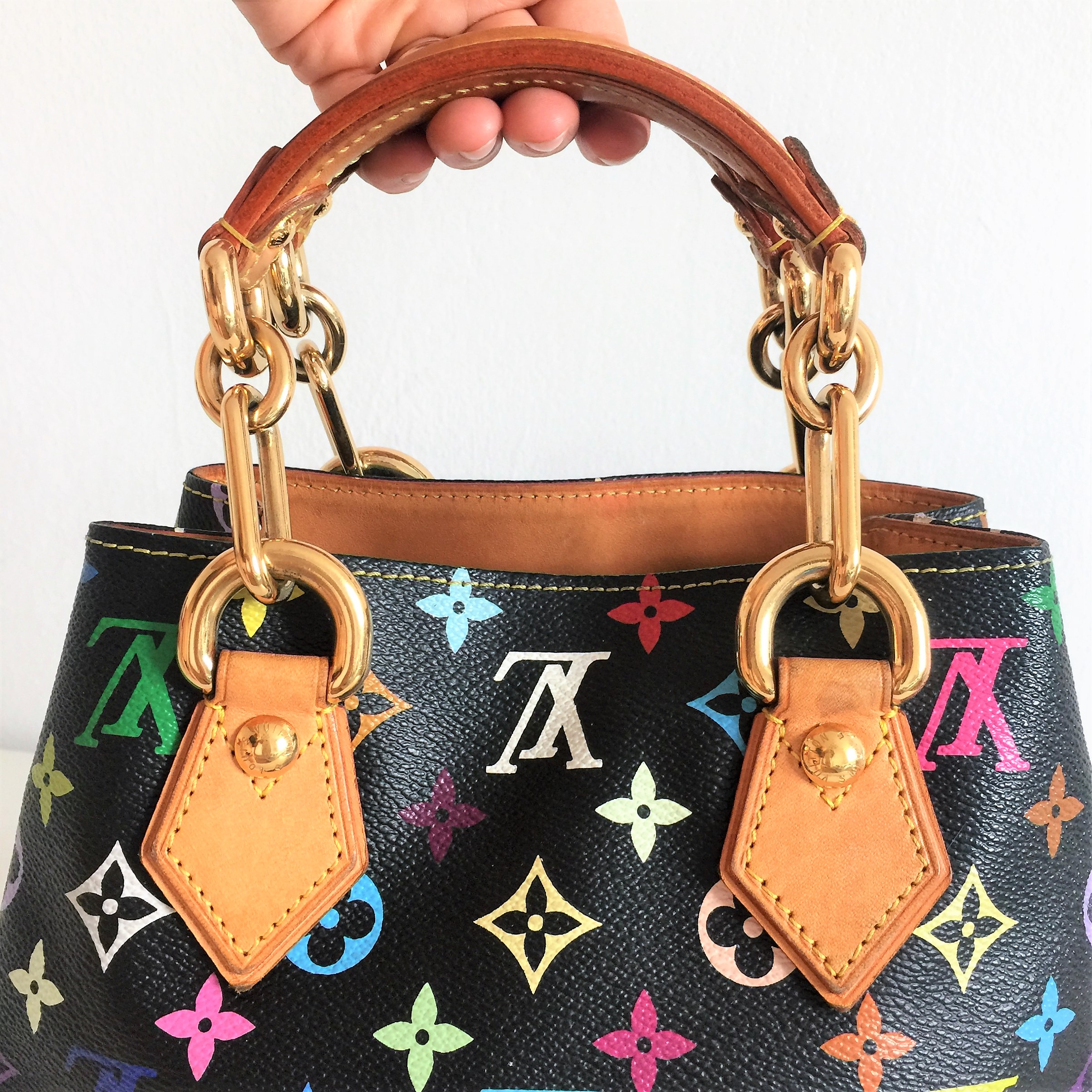 ♥️Authentic Louis Vuitton Multicolor black Audra Bag, Women's