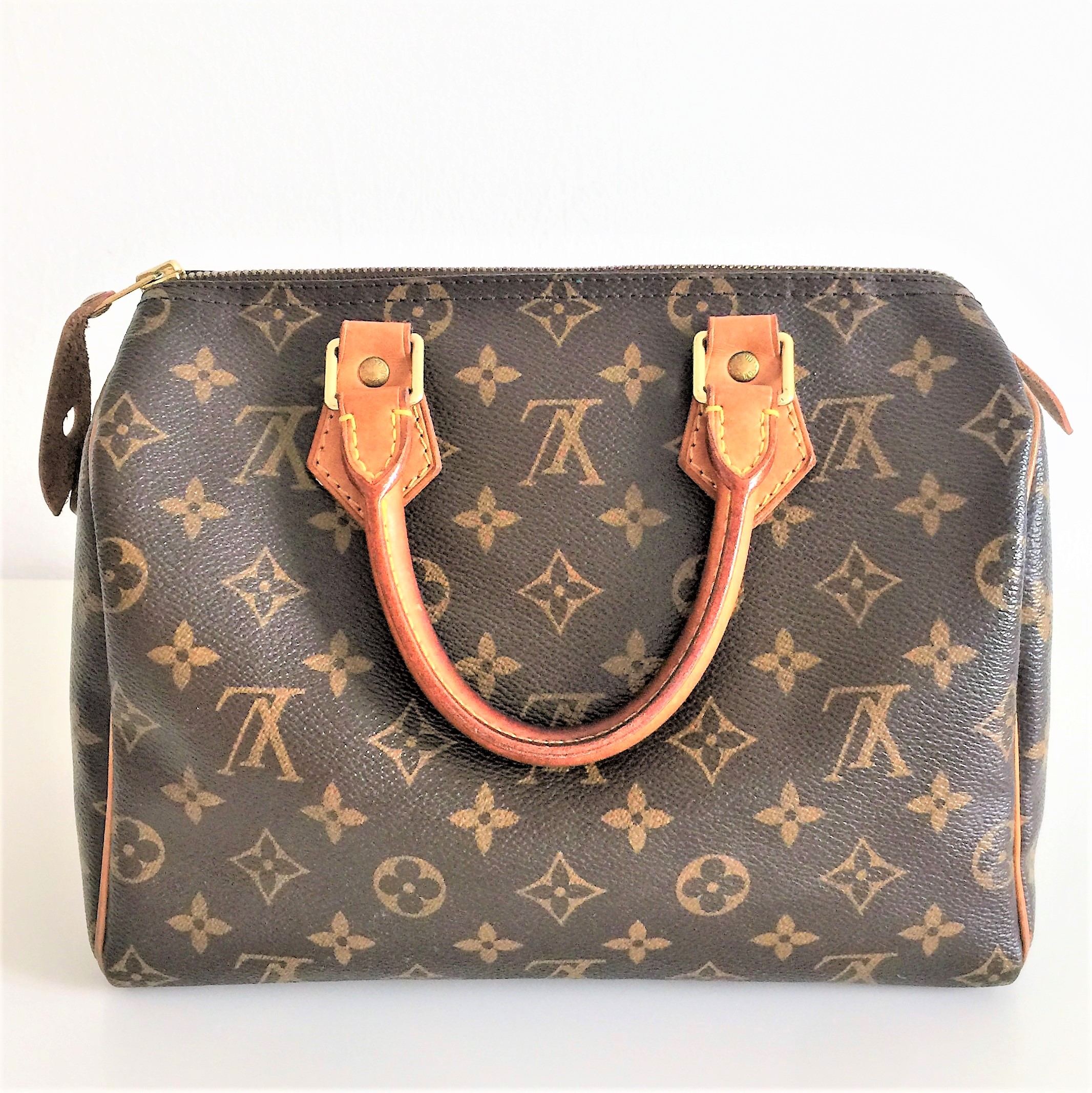 Louis Vuitton Tivoli PM Monogram Handbag #sheerroom #vintage #secondhand  #louisvuitton