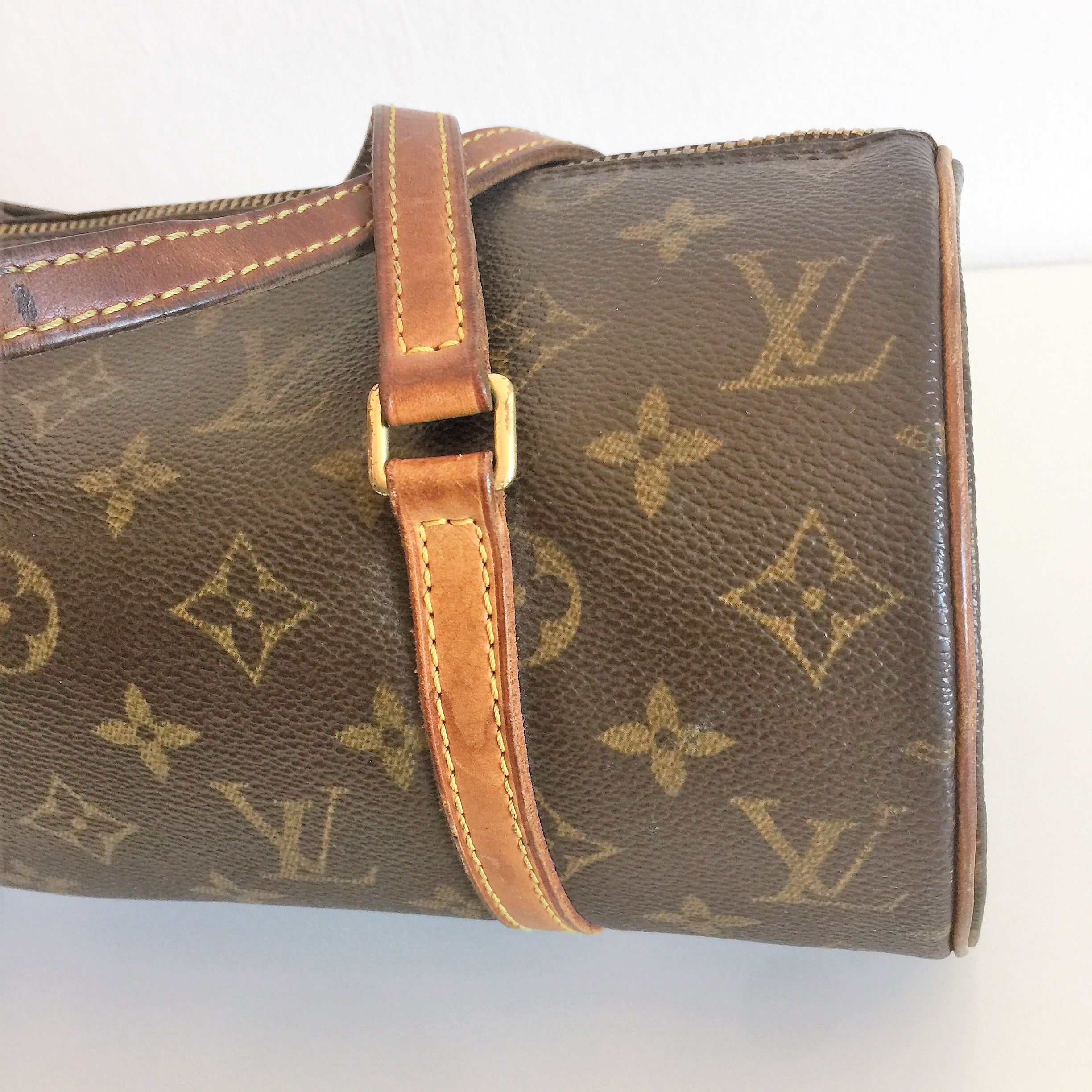 Louis Vuitton Papillon, pre-owned bag in good condition. – LUSSO DOC
